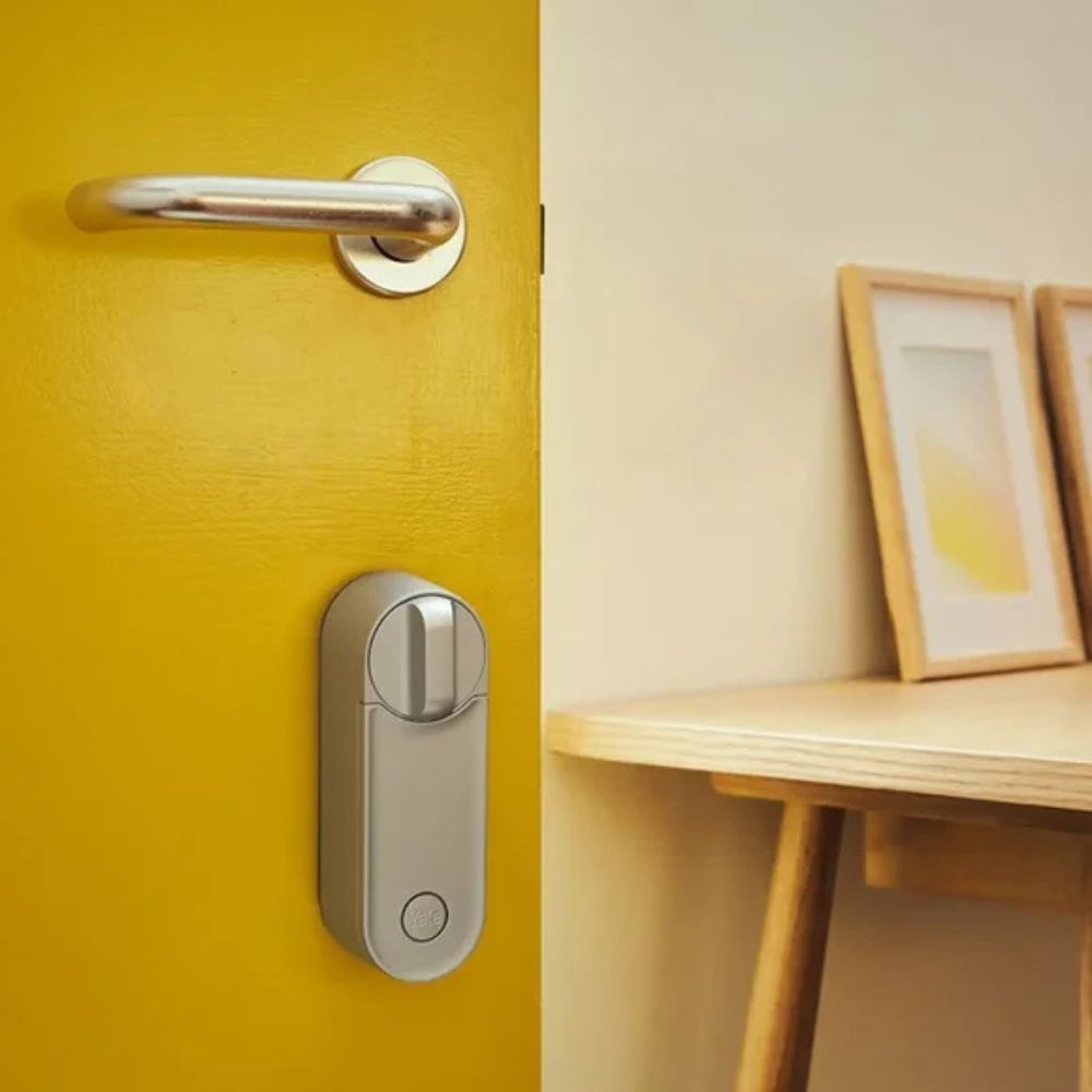 Yale Linus Smart Lock L2 - Silver
