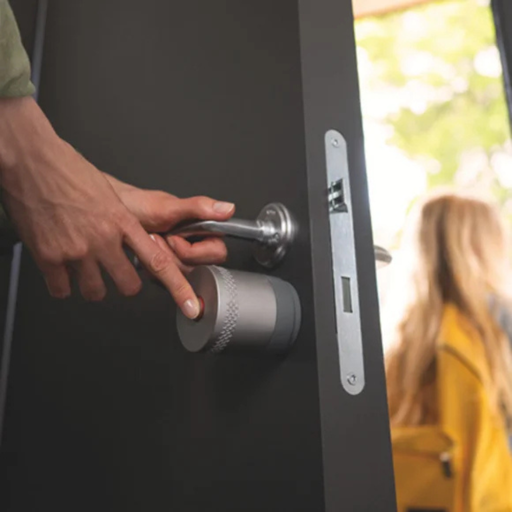 Yale Linus Smart Lock L2 Lite - Silver